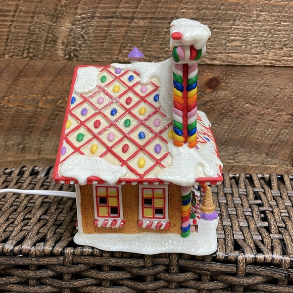 Department 56 "Honey Of A Deal Five & Dime" Lighted Christmas 2004 COLLECTIBLE - Picture 5 of 14